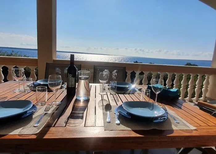 Comfortable Family Iris 20m From In Mandre