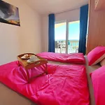 Apartament Comfortable Family Iris 20m From In Mandre