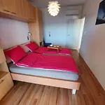 Comfortable Family Iris 20m From In Appartamento