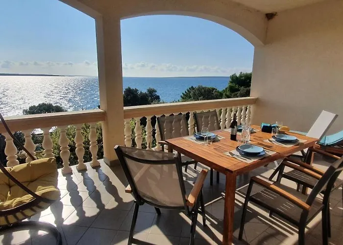 Comfortable Family Iris 20m From In * Mandre