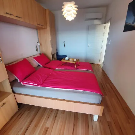 Comfortable Family Iris 20m From In Appartement