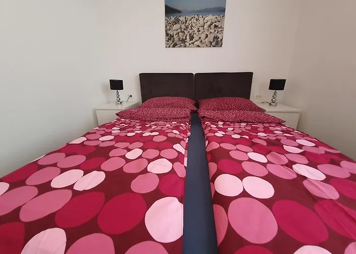 Comfortable Family Iris 20m From In *